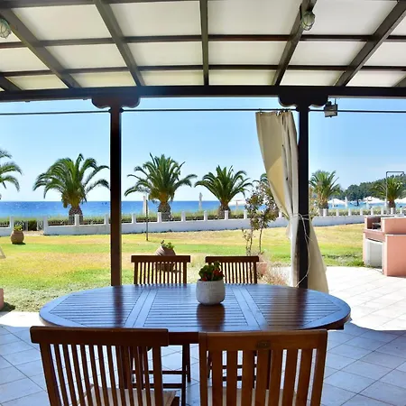 Stunning Beachfront For Rent Σπίτι διακοπών