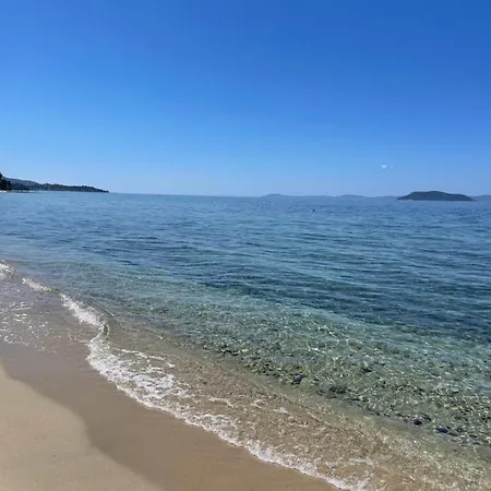 Stunning Beachfront For Rent Holiday home *