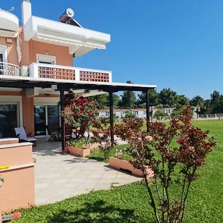Stunning Beachfront For Rent