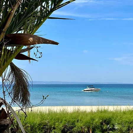 Stunning Beachfront For Rent *