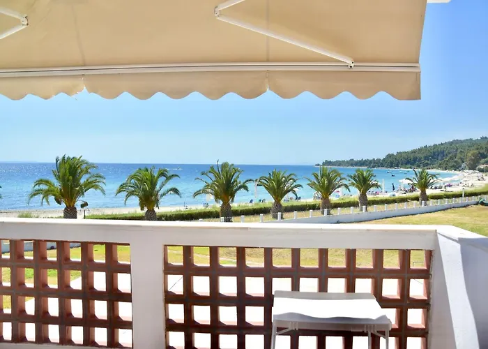 Stunning Beachfront For Rent Ferienhaus