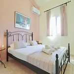 Stunning Beachfront For Rent Hébergement de vacances