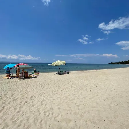 Stunning Beachfront For Rent *